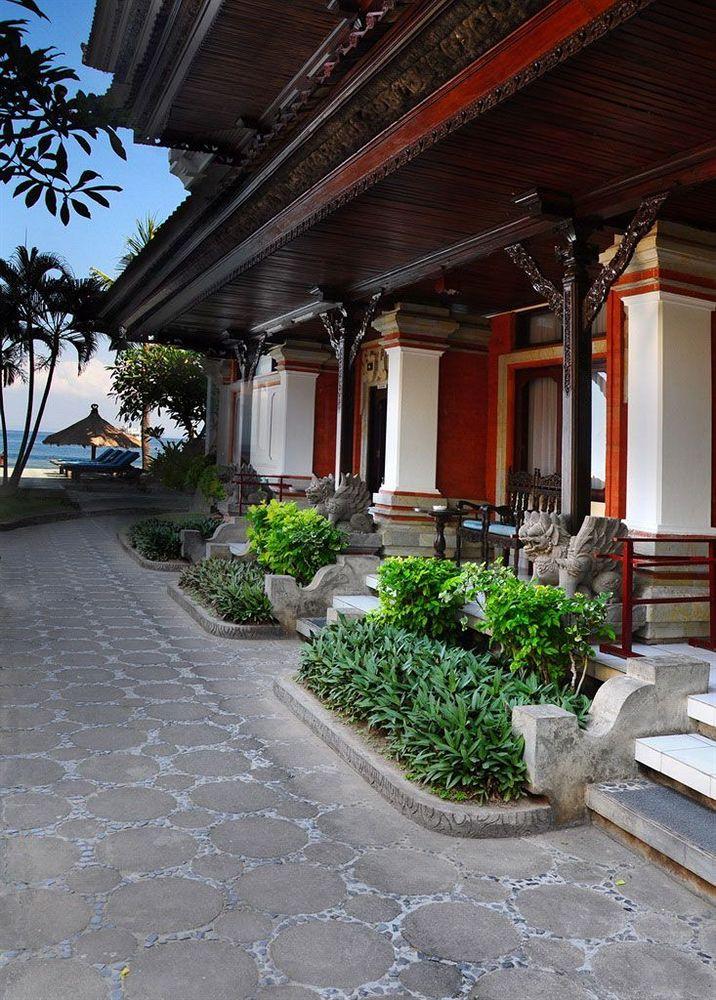 The Rishi Candidasa Beach Resort Экстерьер фото