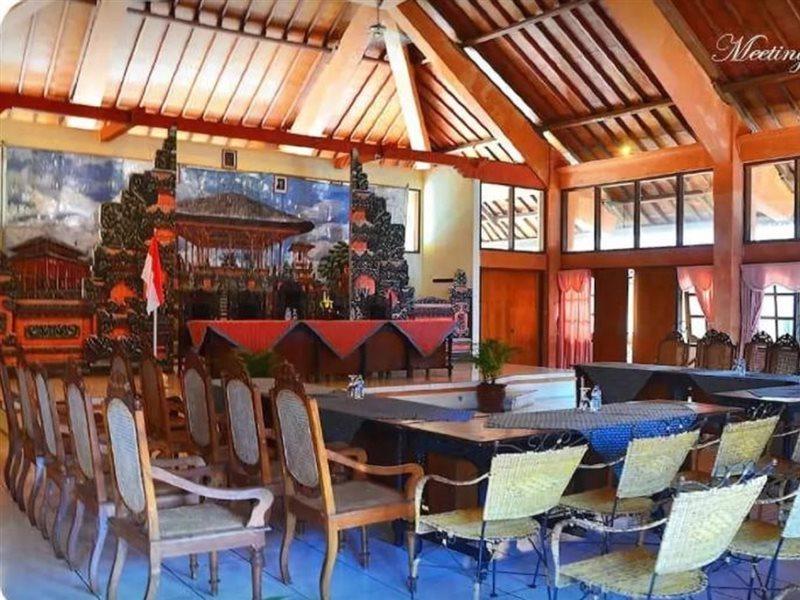 The Rishi Candidasa Beach Resort Экстерьер фото