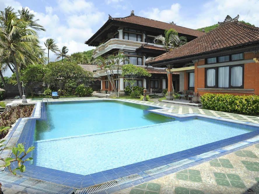 The Rishi Candidasa Beach Resort Экстерьер фото